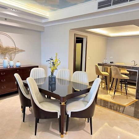 Fleet Club Mahrousa Alexandria Exterior foto A dining room in a luxury apartment